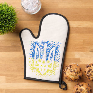Ukrainian emblem trident tryzub scattering hearts oven mitt