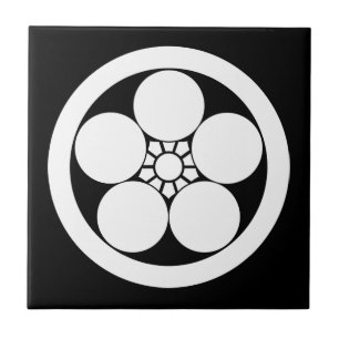 Umebachi-style plum blossom in circle tile
