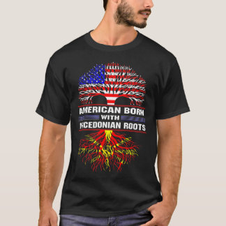 Un Américain né avec un T-shirt de racines macédon