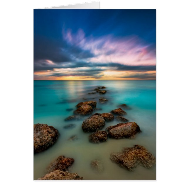 Un beau coucher du soleil au-dessus des Turcs et (Devant)