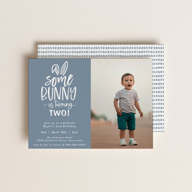 Un Bunny Anniversaire Fête Photo Invitation (Créateur téléchargé)