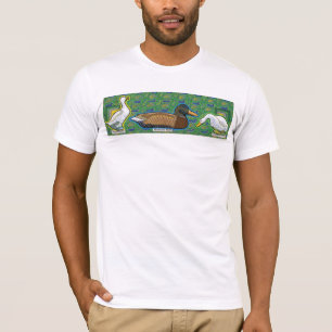 un canard entre le T-shirt de deux gooses