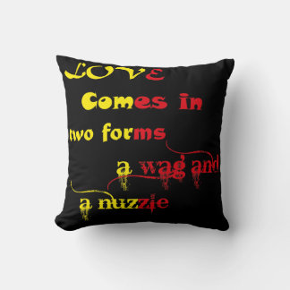 Un coussin de jetée pour chat & amoureux de les ch