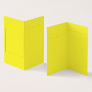 Un dégradé qui se mélange du jaune à l'orange, la 