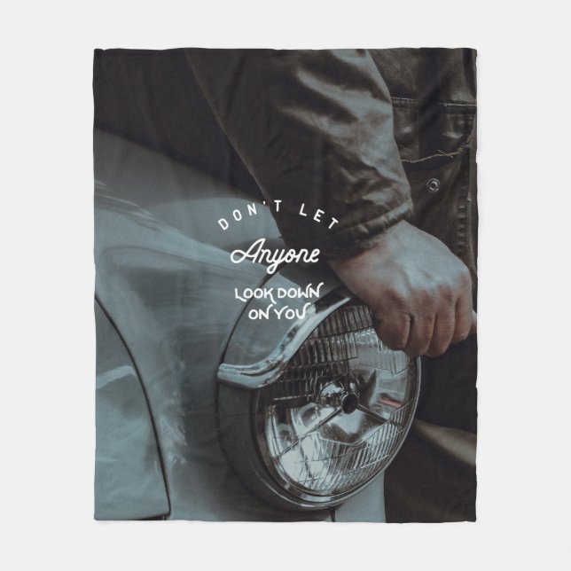 >- > un d'une couverture aimable d'ouatine de >-> (Devant)