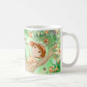 Un garçon dans un arbre - tasse de garçon d'arbr