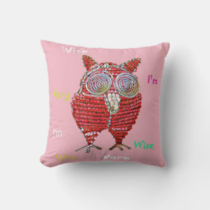 Un oreiller de hibou sage