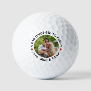 Un papa Divot à la famille des balles de golf pers