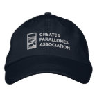 Un plus grand casquette d'association de