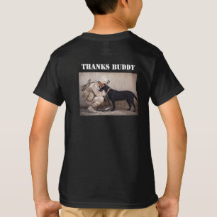 Un soldat à Fatigues avec son T-shirt Chien Milita