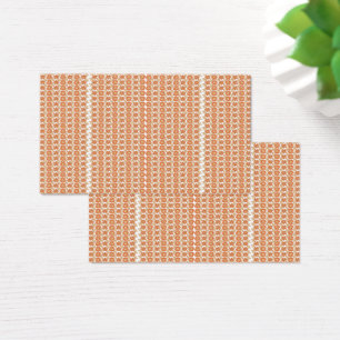 Un tapis orange avec un motif texturé se trouve à