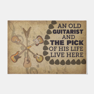 Un Vieux Tapis Guitariste, Un Mat De Salle Guitari
