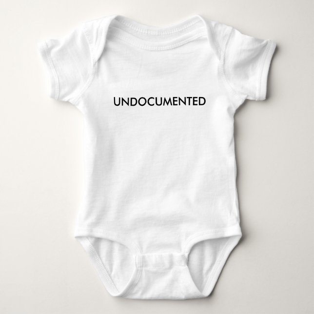 "UNDOCUMENTED" babby Baby Bodysuit (Front)
