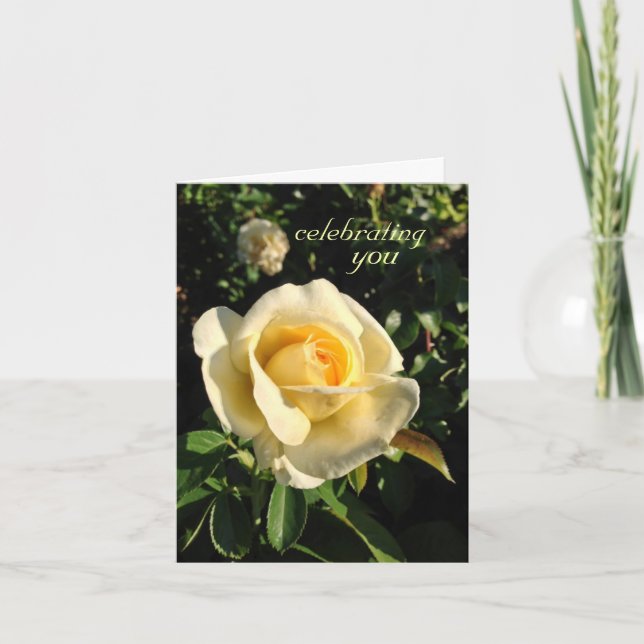 Une carte de voeux rose d'anniversaire parfait (Devant)