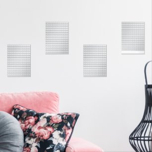 Une chaîne de montagnes enneigée sous un bleu clai