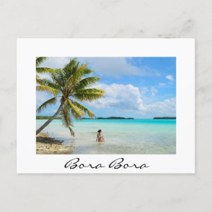 Une femme sous un palmier blanc Bora Bora carte po