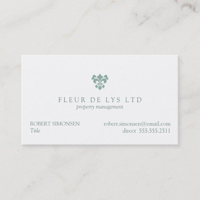 Une Fleur de Lis Business Card (Front)