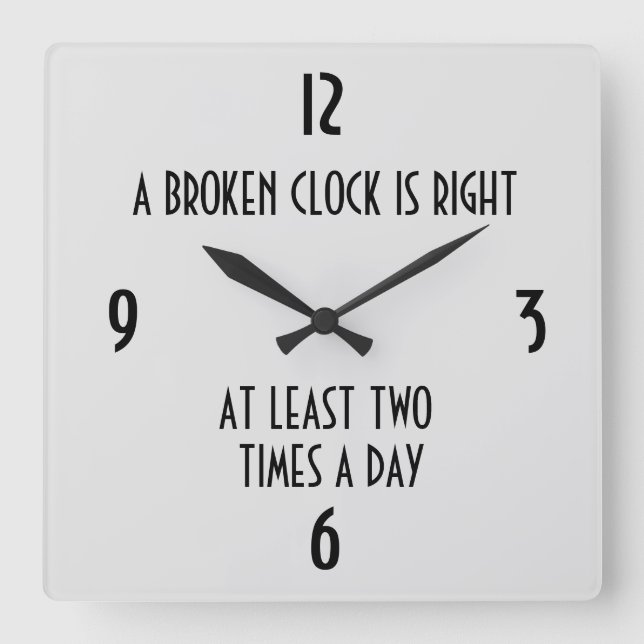 Une horloge cassée est juste au moins 2 fois par j (Recto)