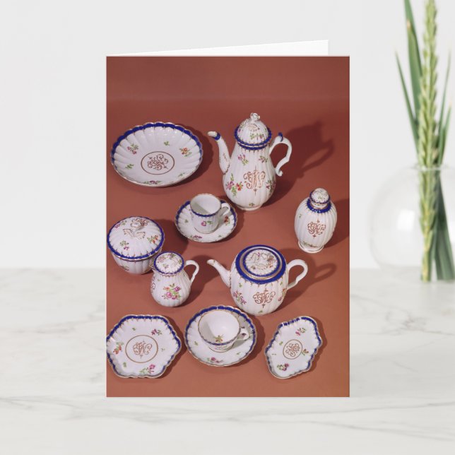 Une partie d'un service de thé décoré d'un (Devant)