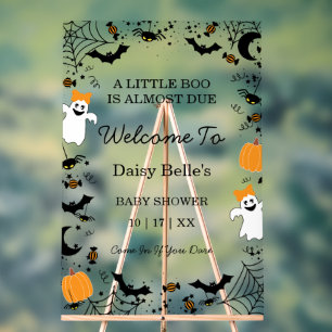 Une petite fantôme est presque arrivée Fête de béb