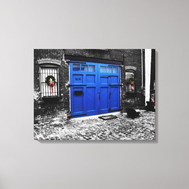 une toile de porte bleue (Recto)