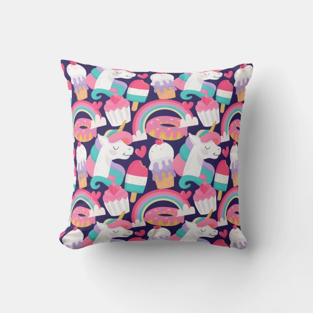 Unicorn pattern throw pillow (Front)