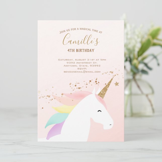 Unicorne anniversaire invitation rainbow moderne (Debout devant)