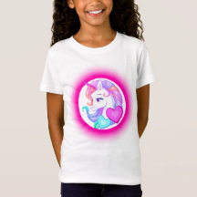 Unicorne avec t-shirt arrière - plan rose