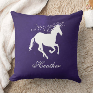 Unicorne violette foncée oreiller à lancer personn