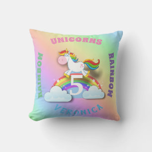 Unicornes et Rainbow Birthday Coussin avec nom