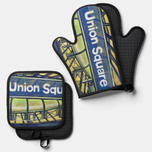 Union Square's Parlour Oven Mitt & Pot Holder Set