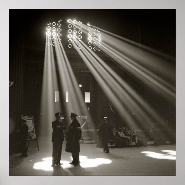 Union Station Chicago, 1943. Vintage Photo Poster (Front)