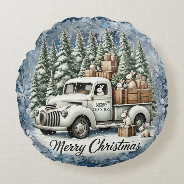 Unique vintage Christmas Scenery Paper Plates Round Pillow (Front)