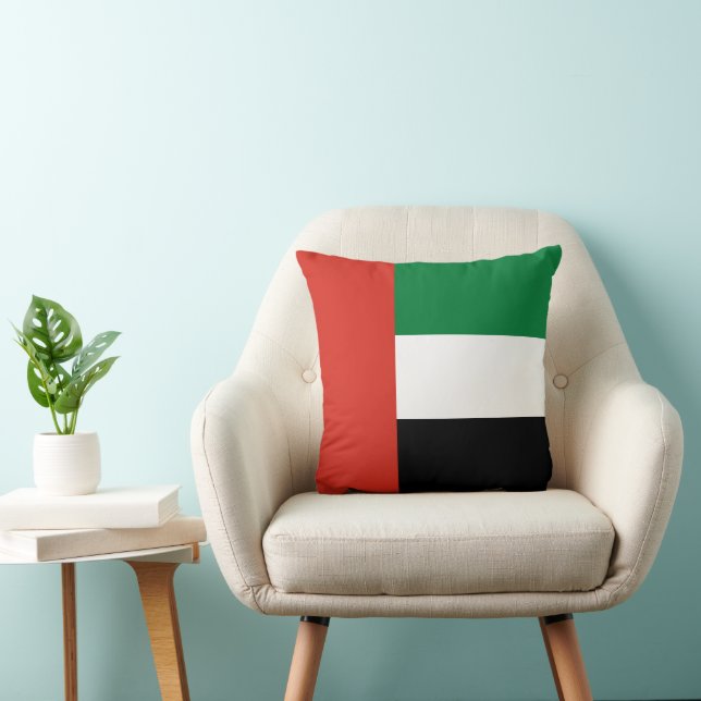 United Arab Emirates flag Throw Pillow (Chair)