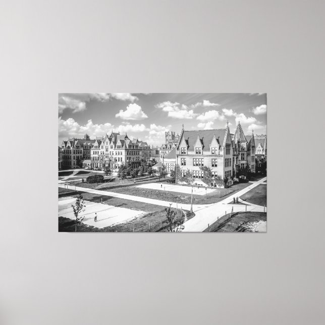 University of CHICAGO Campus 1907 Canvas Print (Front)