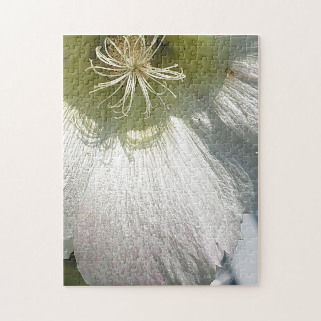 Up close white flower jigsaw puzzle (Vertical)