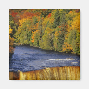 Upper Tahquamenon Falls in UP Michigan in Magnet