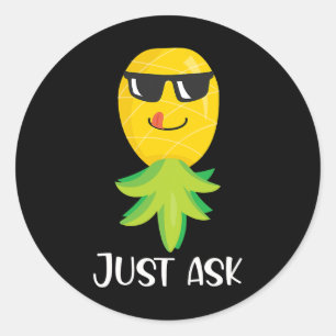 Upside down pineapple classic round sticker