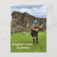 Urquhart Castle in Scotland, Jacobite Man in Kilt