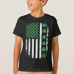 Us American Flag With Shamrocks For St Patricks Da T-Shirt