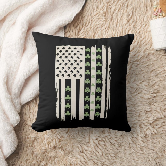 US American Flag With Shamrocks for St Patricks  Throw Pillow (Blanket)
