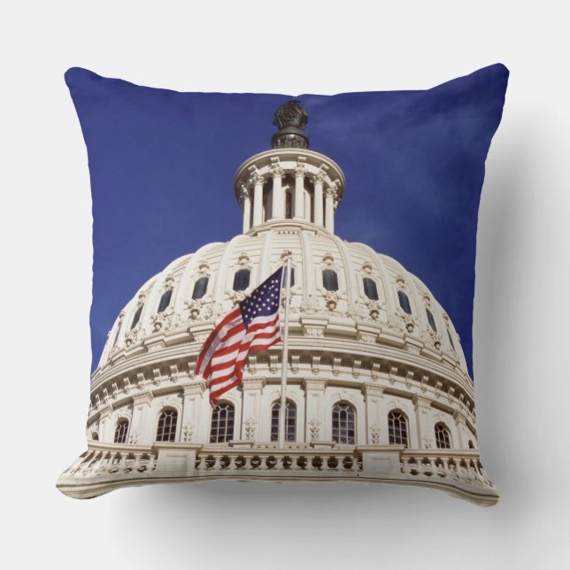 US capitol building, Washington DC Throw Pillow (Front)