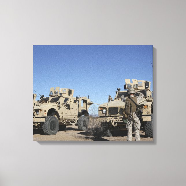 US Marines Canvas Print (Front)