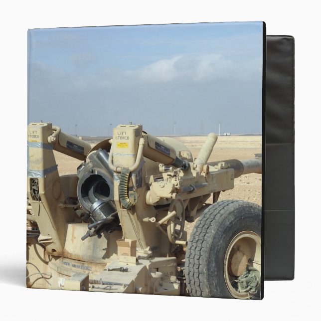 US Marines prepare to fire a howitzer 2 Binder (Front/Inside)