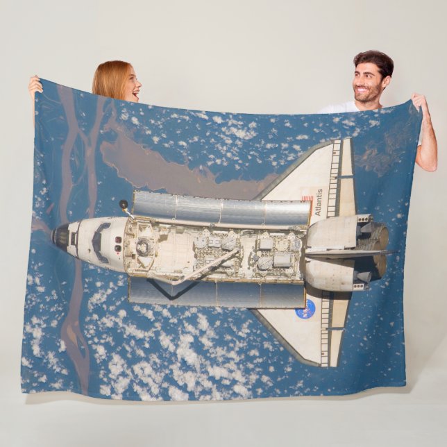 US SPACE SHUTTLE ATLANTIS FLEECE BLANKET (In Situ)