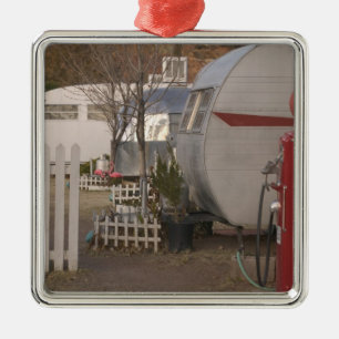 USA, Arizona, Bisbee: Shady Dell Motel, All Metal Ornament