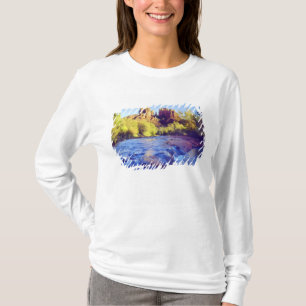 USA, Arizona, Sedona. Cathedral Rock reflecting 2 T-Shirt