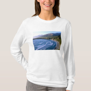 USA, California, Big Sur, bay along Highway 1. T-Shirt