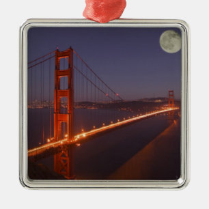 USA, California, Marin. Moonrise above the Metal Ornament