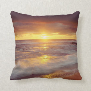 USA, California, San Diego. Sunset Cliffs beach Throw Pillow